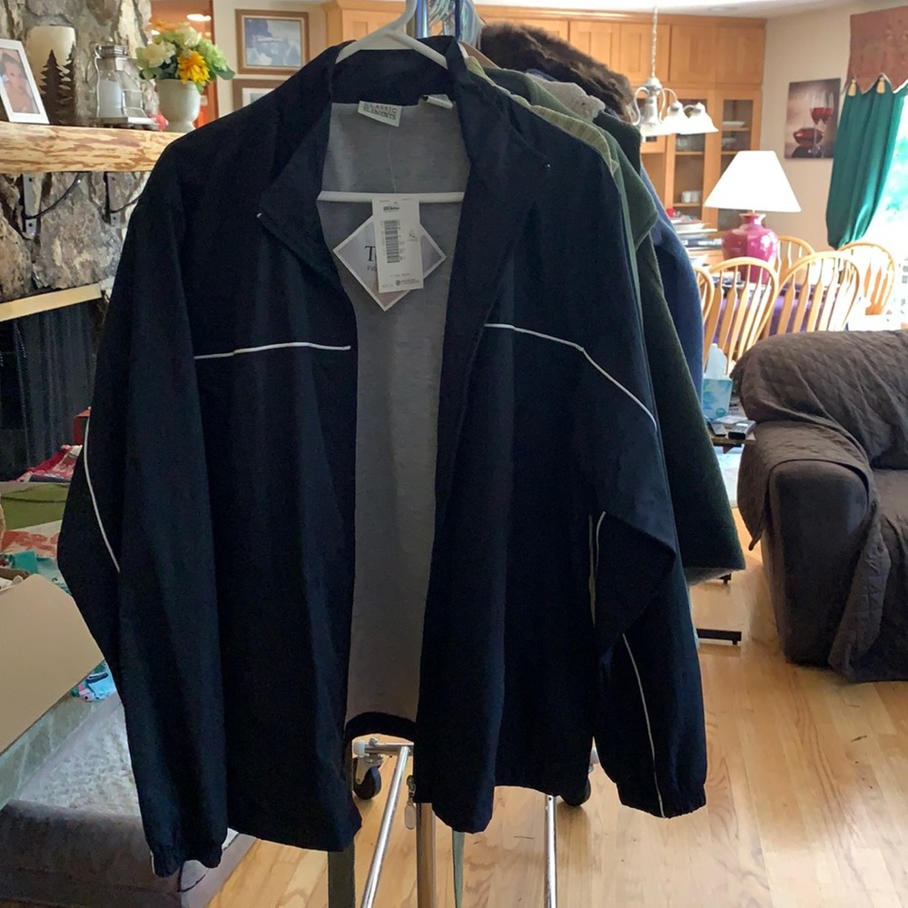 Brand new back zip up